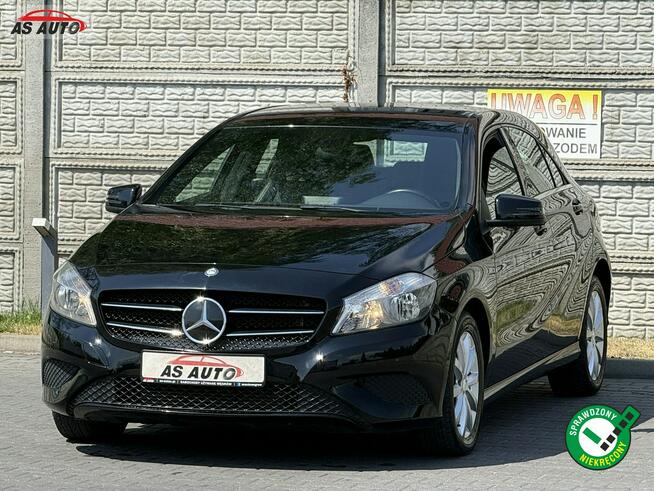 Mercedes A 180 1,6i 122KM Urban/Navi/Skóra/Kamera/Tempomat/Alu/Serwis Węgrów - zdjęcie 1
