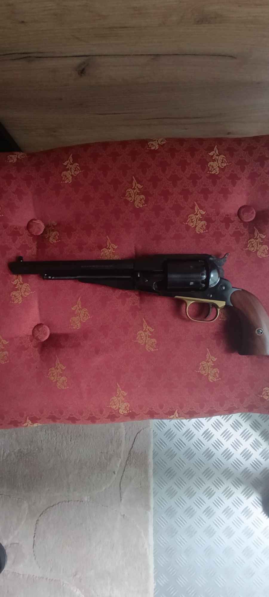 Rewolwer czarnoprochowy Pietta Remington New Army 1858 +kluczyk Grunwald - zdjęcie 2