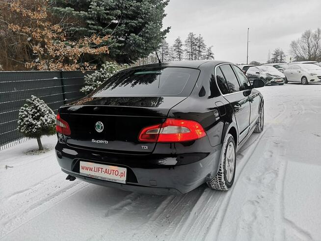 Škoda Superb 1,9 TDI 105 KM Klimatr Tempomat ALU Partronik Sensory Strzegom - zdjęcie 6