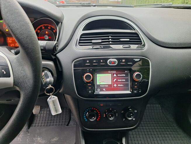 Fiat Punto 1.4 Young Navi Siewierz - zdjęcie 11