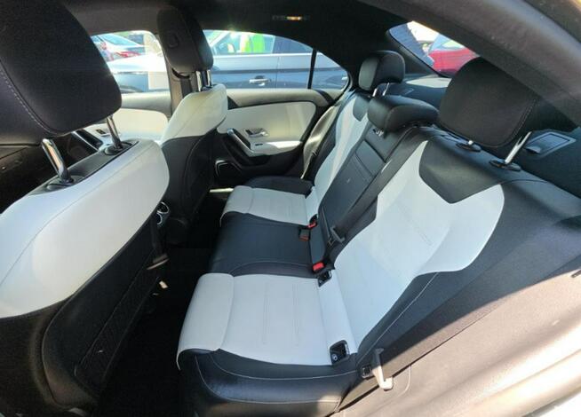Mercedes A 220 4Matic / pakiet AMG / niski przebieg Wrocław - zdjęcie 11