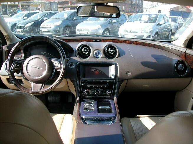 Jaguar XJ Katowice - zdjęcie 7