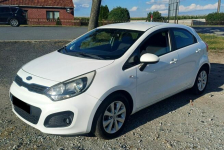 Kia Rio 1.4 CRDi  90KM  Klimatronic Suchorzew - zdjęcie 3
