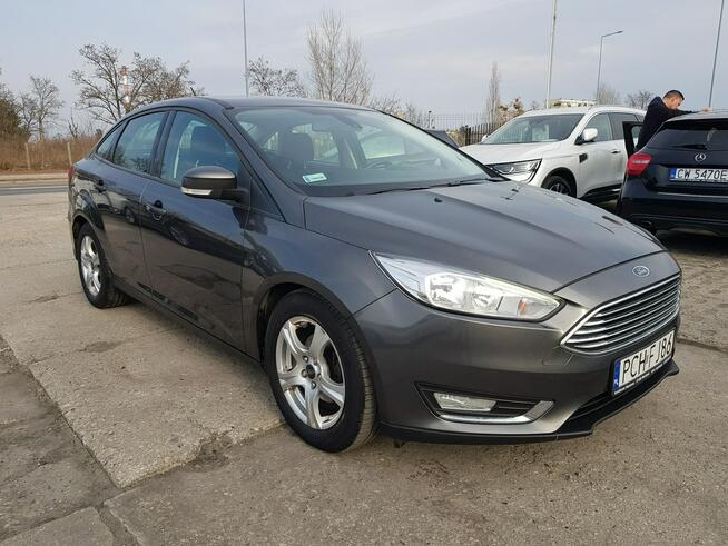 Ford Focus 1,5 TDCi Sedan Salon Polska Klima Zarejestrowany Gwarancja Włocławek - zdjęcie 3