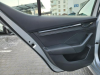 Škoda Octavia fv23%/benzyna/110KM/grzane fotele/ledy/czujniki/tempomat Toruń - zdjęcie 12