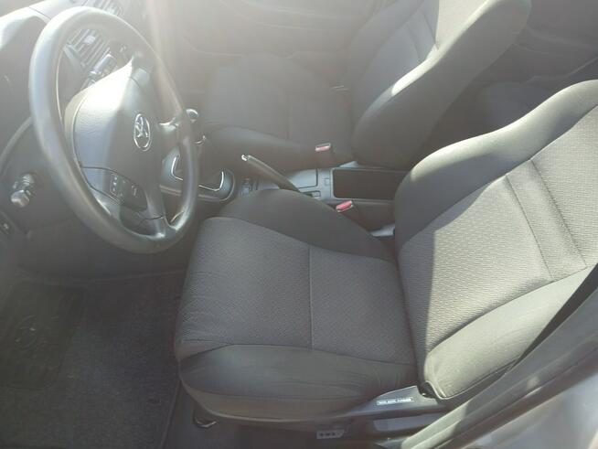 Toyota Avensis 1.8i LIFT klima NAVI czujniki stan BDB Gryfino - zdjęcie 10