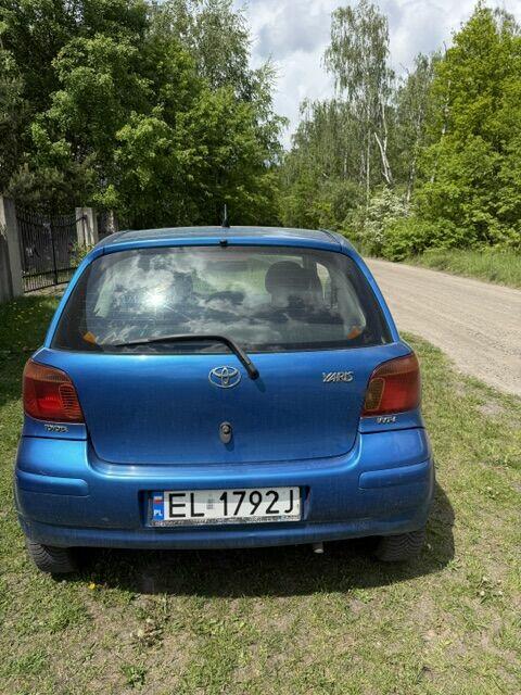 Syndyk sprzeda udział 1/2 w samochodzie Toyota Yaris, rok pr Łódź - zdjęcie 2