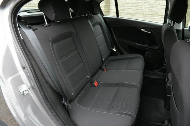 Fiat Tipo 1.4 95KM hatchback LED Navi Kamera Czujniki Alufelgi Dąbrowa Górnicza - zdjęcie 11