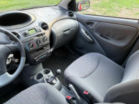 Toyota YARIS benzyna - salon Polska Legionowo - zdjęcie 10