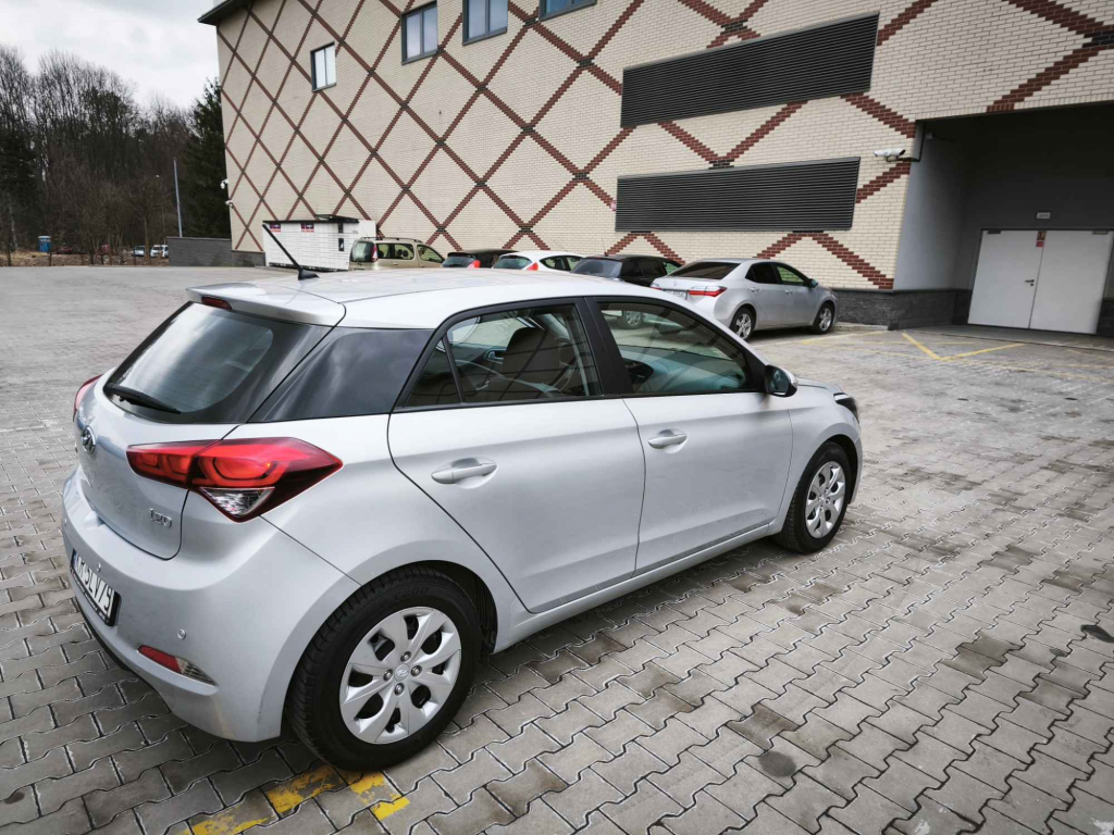 Hyundai i20 2015r Podgórze - zdjęcie 4