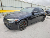 Alfa Romeo Giulia Wersja Ti / AWD / niski przebieg
