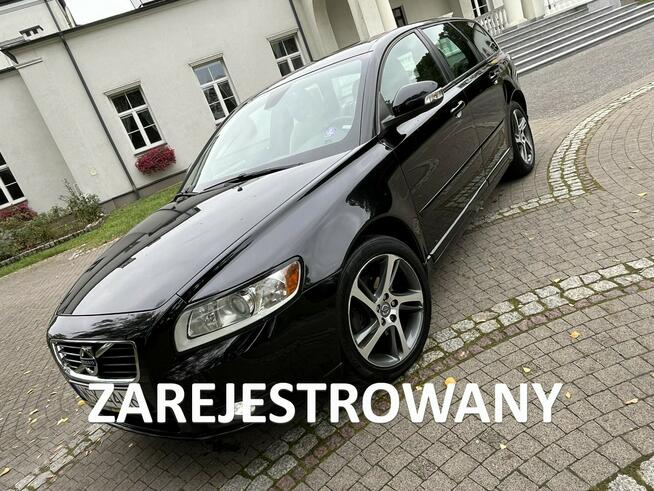 Volvo V50 Lift 2011r 2.0B Nawigacja Climatronic Alufelgi Hak Zarejestr Sokołów Podlaski - zdjęcie 1