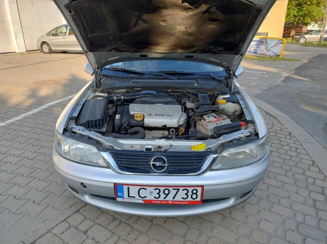 OPEL Vectra B. Hatchback 1.8 Benzyna Chełm - zdjęcie 6