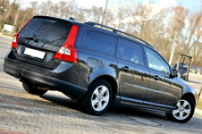 Volvo V70 FULL_OPCJA_2.0_D3_136Km_Skóra_Kolor_Navi_City_ Płock - zdjęcie 5