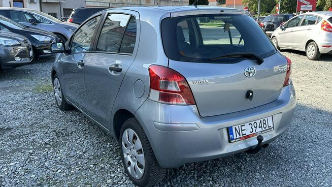 Toyota Yaris 1.3 Benzyna Moc 99KM Elbląg - zdjęcie 9