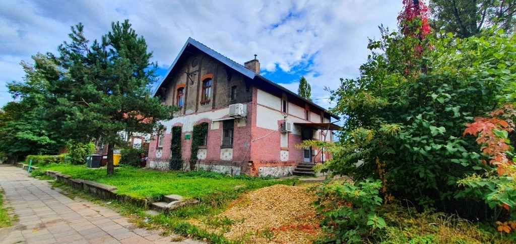 1/2 domu z działką w cenie mieszkania ( lokal użytkowy z VAT) Bytom - zdjęcie 1