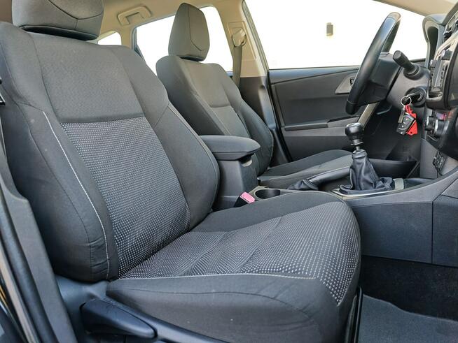 Toyota Auris Sadlno - zdjęcie 11