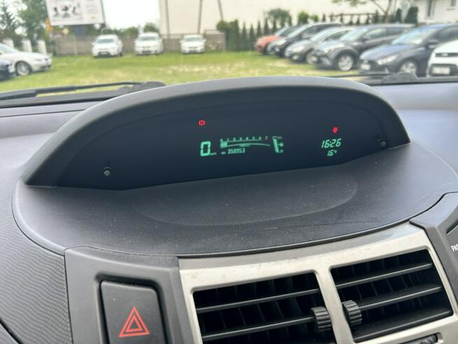 Toyota Yaris Nowe Iganie - zdjęcie 12