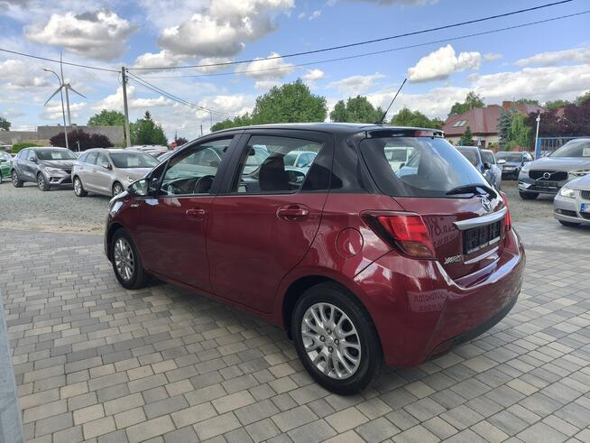 Toyota Yaris 1.5 Benzyna-hybryda 73 KM Przebieg-59 128 km Twardów - zdjęcie 7
