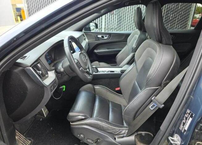 Volvo XC 60 R-DESIGN / AWD / B5 Cieszyn - zdjęcie 7