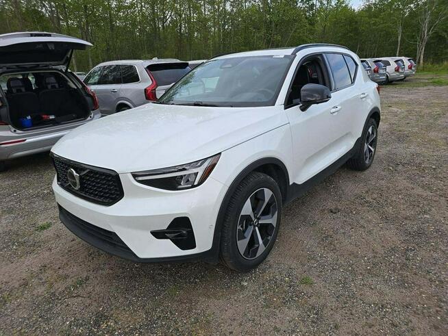 Volvo XC 40 Dark Theme / AWD / niski przebieg Tarnów - zdjęcie 1