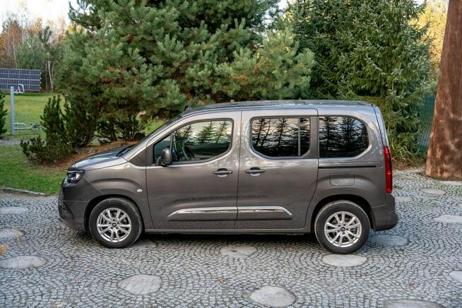 Long 1.2 Family / Serwisowany ASO Toyota / Salon Polska / Bezwypadek Ropczyce - zdjęcie 7