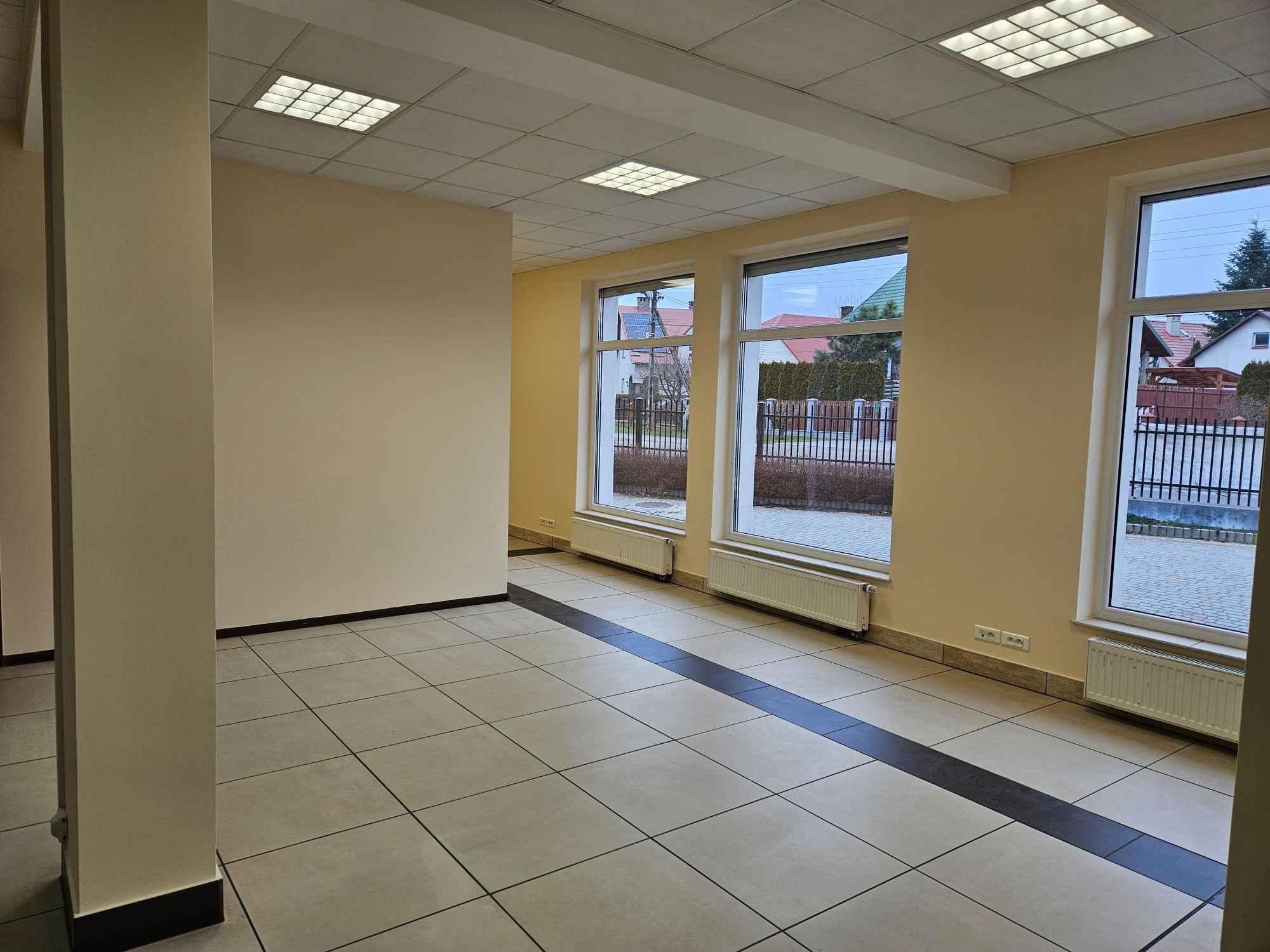 Do wynajęci  lokal użytkowo-biurowy Rzeszów - zdjęcie 3