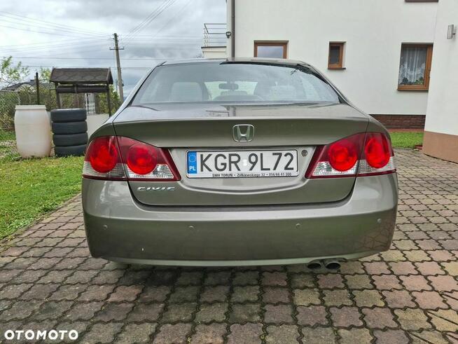 Honda Civic 1.8 Comfort Biecz - zdjęcie 4