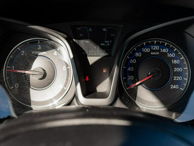 Hyundai ix20 1.4 MPI 90KM Climatronic Cz.cof Bluetooth Gdynia - zdjęcie 12