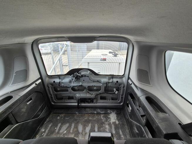 Syndyk sprzeda Fiat Doblo 1.6 diesel Wejherowo - zdjęcie 8