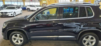 Volkswagen Tiguan Zobacz opis !!  W podanej cenie Roczna GWARANCJA !! Mysłowice - zdjęcie 7