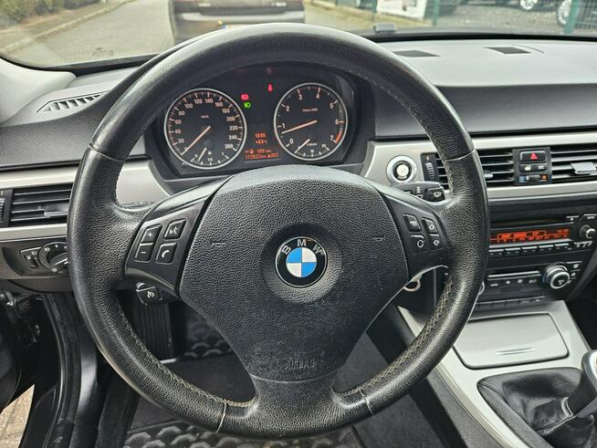 BMW 318 Klimatronic / Podgrzewane fotele / Tempomat / 6 biegów Ruda Śląska - zdjęcie 9