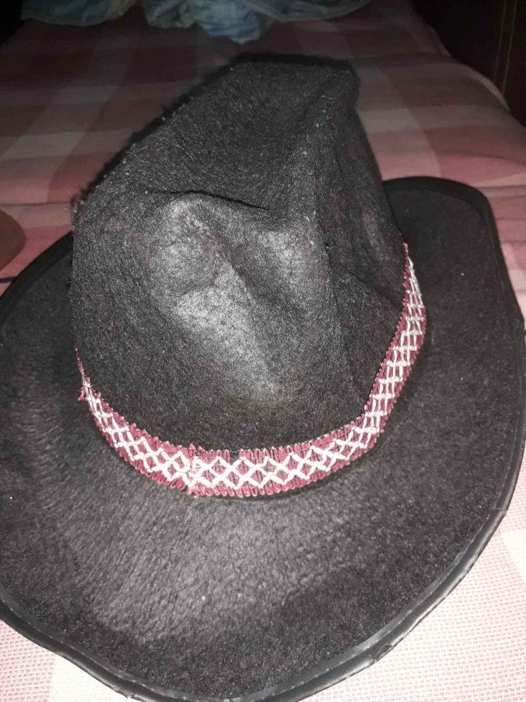 Kapelusz z materiału Bielany - zdjęcie 1