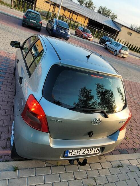 Toyota Yaris II 2008 benzyna 1.0 przebieg 218.tys Strzyżów - zdjęcie 2