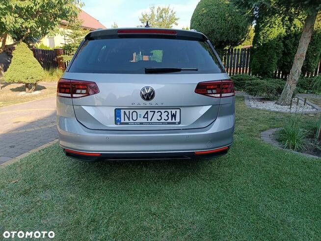 Volkswagen Passat 2.0 TDI EVO Business DSG Płock - zdjęcie 9