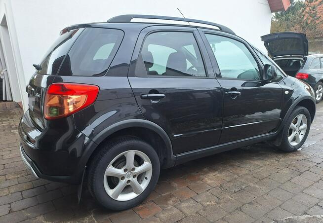 Suzuki SX4 * 4x4 * 1.6benzyna * BARDZO ŁADNE* Olsztyn - zdjęcie 2