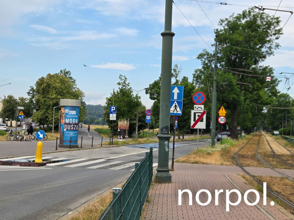 Lokal 75 m² na wynajem przy Błoniach – prestiż, ruch i świetna Kraków - zdjęcie 9