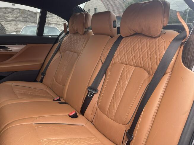 BMW 750 EU Long Mpakiet xDrive HAK Masaż Harman/Kardon Pneumatyka Gliwice - zdjęcie 12