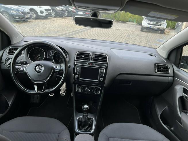 Volkswagen Polo 1,0 75KM  Klima  Navi  2xPDC  AppleCar/AndroidAuto Orzech - zdjęcie 10