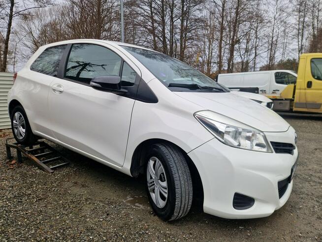 Toyota Yaris Klimatyzacja. Gwarancja . Niski przebieg. Rybnik - zdjęcie 3