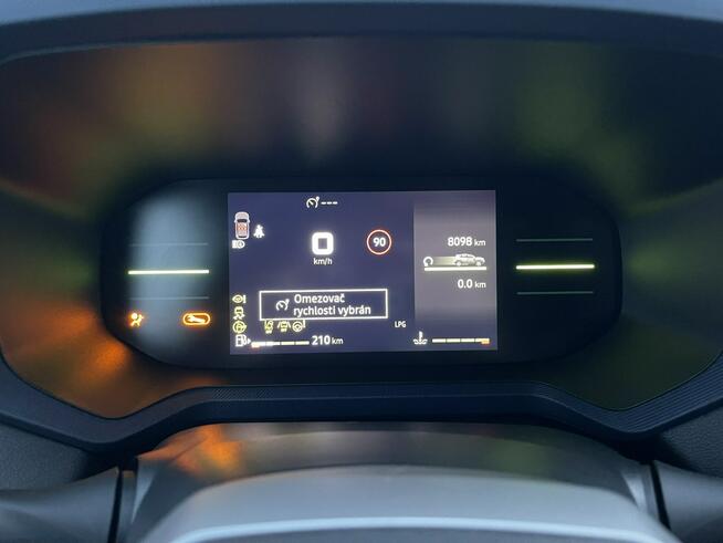 Dacia Duster Klimatornik Podgrzewanie Kamera Virtual LPG Gliwice - zdjęcie 7