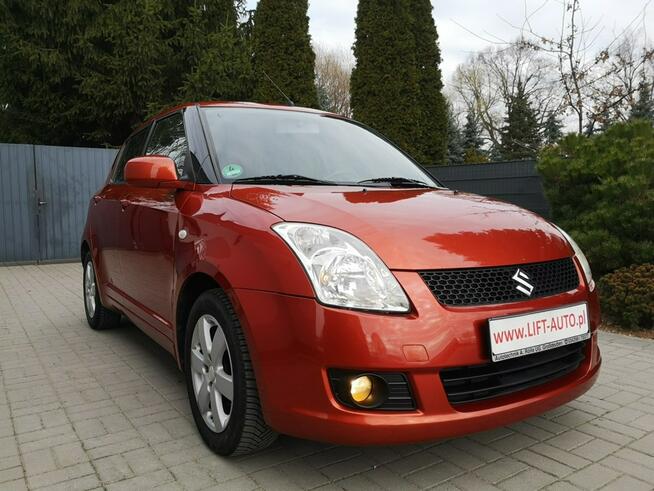 Suzuki Swift 1,328 16v 92KM Klimatyzacja  Alu Felgi Isofix  Gwarancja Strzegom - zdjęcie 3