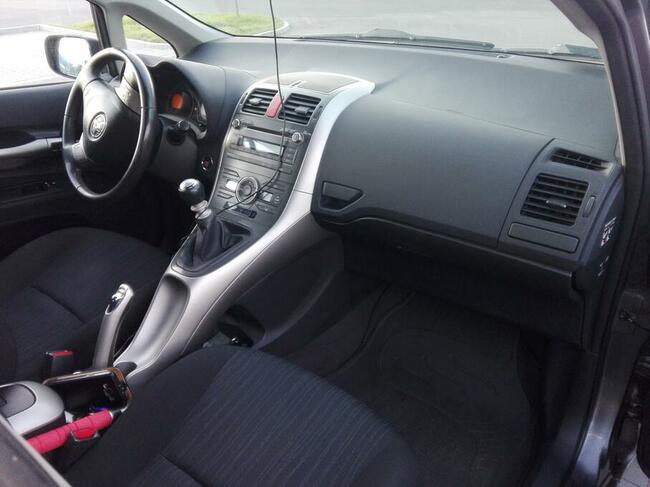 TOYOTA AURIS 2.0D4D 126 Rzeszów - zdjęcie 7