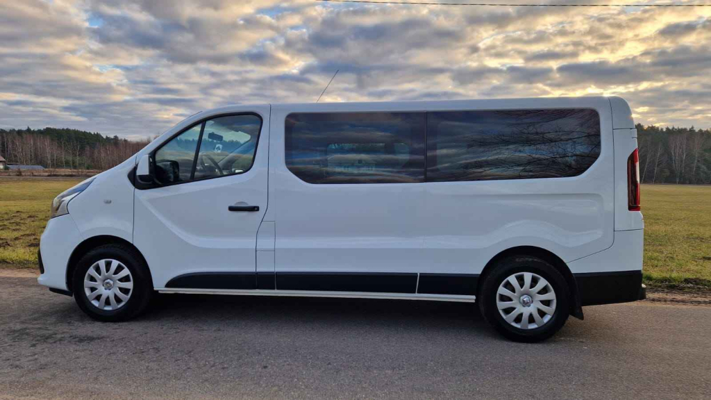 Wynajem busa 9-osobowego Wypożyczalnia busów osobowch/dostawczych Grójec - zdjęcie 3