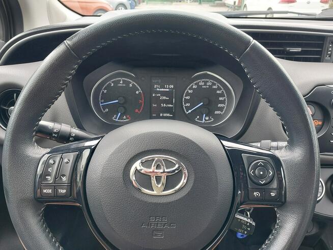Toyota Yaris 1500 benz. SALON PL.  Kamera Tempomat czujniki Warszawa - zdjęcie 6