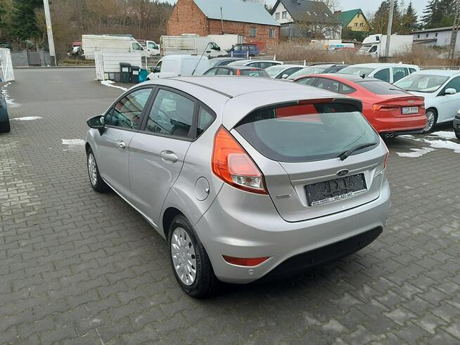 Ford Fiesta 1.6 TDCI 95KM 5 drzwi klima parktronik NAVI stan BDB Gryfino - zdjęcie 4