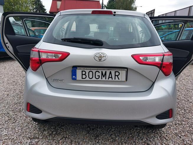 Toyota Yaris SALON PL 100% bezwypadkowa + niski przebieg Warszawa - zdjęcie 8