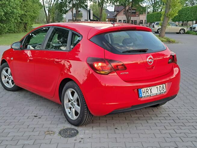 Opel Astra sport 1.6 Manual, 115 KM, 2010r Zwoleń - zdjęcie 9