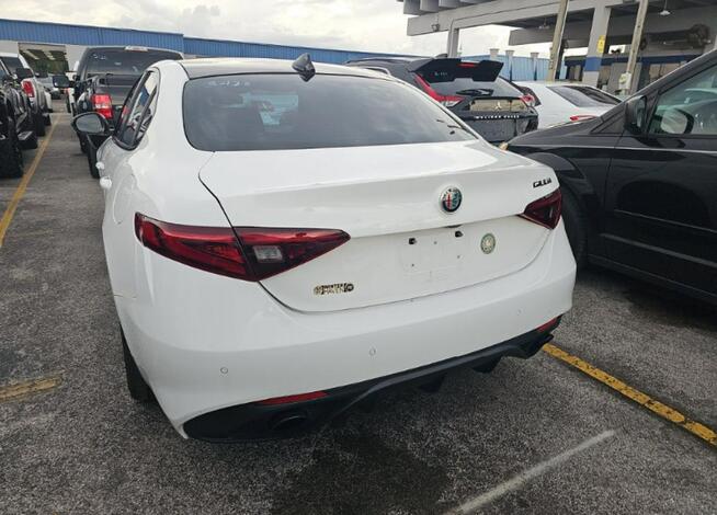 Alfa Romeo Giulia Wersja Ti / bardzo zadbany / niski przebieg Wrocław - zdjęcie 5