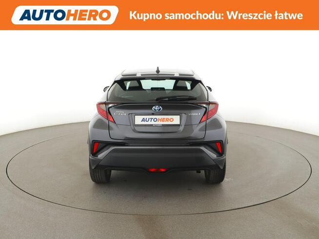 Toyota C-HR grzane fotele kamera ACC LED Warszawa - zdjęcie 6